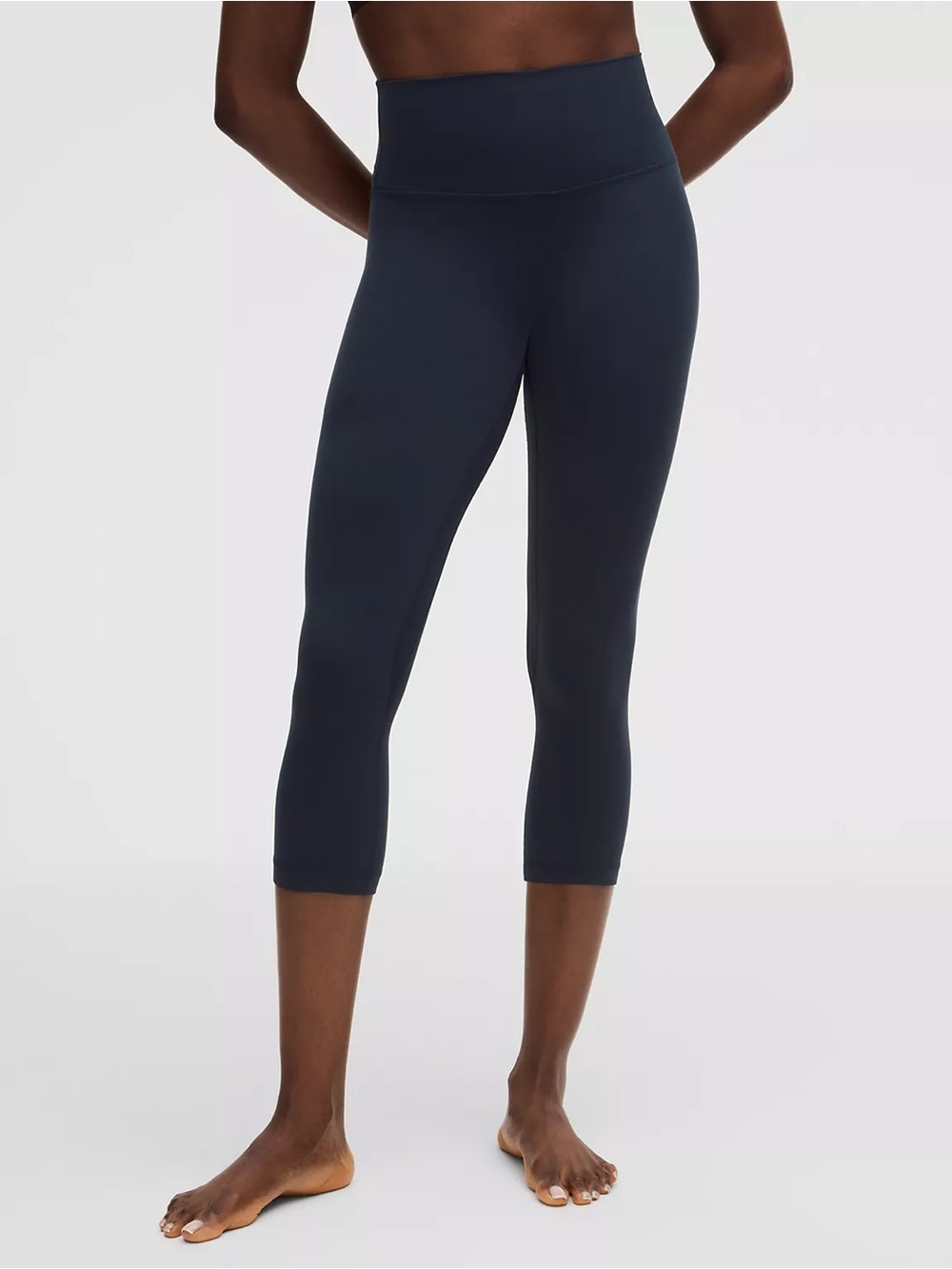 Lululemon Align 21 inch yoga pants in true navy size 10